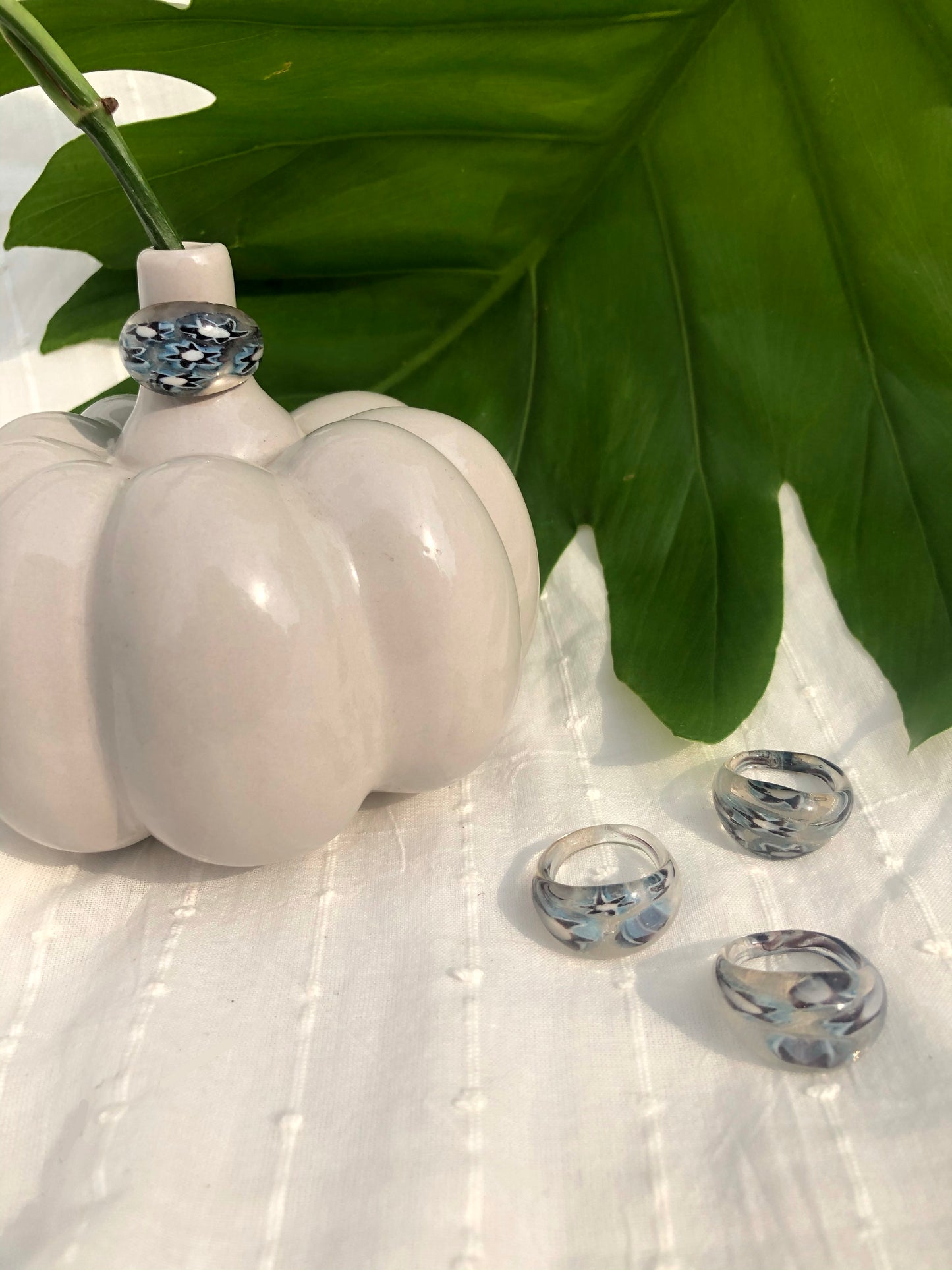 CORNFLOWER GLASS RING